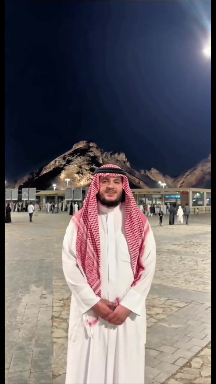 🕋✨ معتمرونا الآن في مزارات المدينه المنورة 

في جولة إيمانية للتعرّف على معالم المدينه المنورة 
نسأل الله أن يرزقكم زيارة بيته الحرام في أقرب وقت 🤲
#مـكتب_حـردان_للـحج_والـعمرة
***********
‭***********
***********
