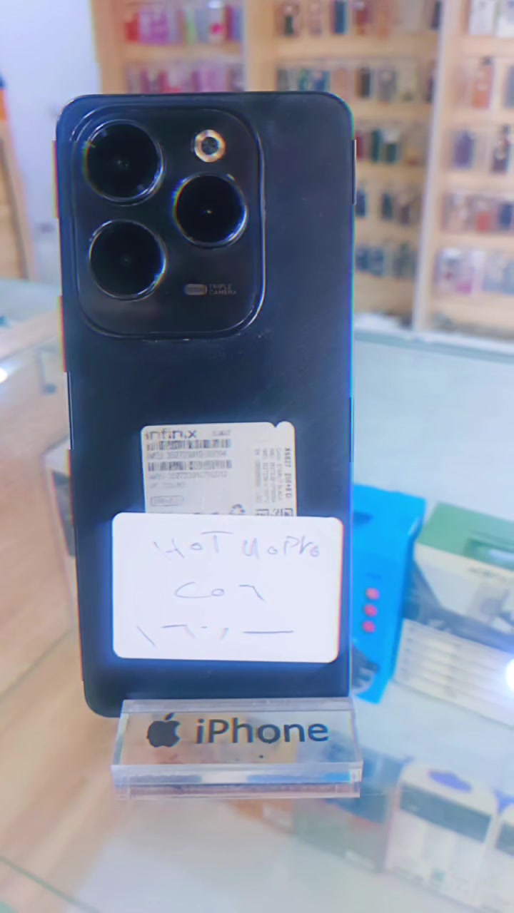 🔥📱 INFINIX HOT 40 PRO 📱🔥
مستعمل ✨
160🔥
أداء قوي • شاشة سلسة • كاميرا احترافية
✨ المواصفات:
🔹 المعالج: MediaTek Helio G99
🔹 الشاشة: 6.78 إنش FHD+
🔹 معدل التحديث: 120Hz ⚡
🔹 الرام: 8GB + توسعة افتراضية
🔹 الذاكرة الداخلية: 256GB 💾
🔹 الكاميرا الرئيسية: 108MP 📸
🔹 الكاميرا الأمامية: 32MP 🤳
🔹 البطارية: 5000mAh 🔋
🔹 الشحن السريع: 33W ⚡
🔹 بصمة جانبية
🔹 سماعات ستيريو مزدوجة 🔊
🔹 NFC
🔹 منفذ شحن Type-C
🔹 نظام Android مع XOS
💥 HOT 40 PRO — هاتف يجمع بين القوة والسرعة والتصميم الأنيق
!الاستفسار
‏*********** 🔌🔋📲 ***********
‏
‏ الــــــــــــــعـنـــــــــــــوان 🔍 : ديالى ▪شهربان▪شـــــارع مجمع خطار 🎗جهازك 🎗عدنا
