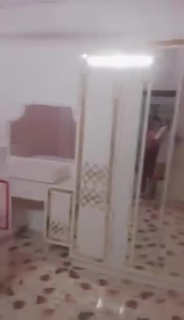 غرفه تركيا 7 قطع جديده استخدام شهر مستعجله ع بيعتها بسبب مساحه الغرفه  ب 300 وبيها مجال ***********
