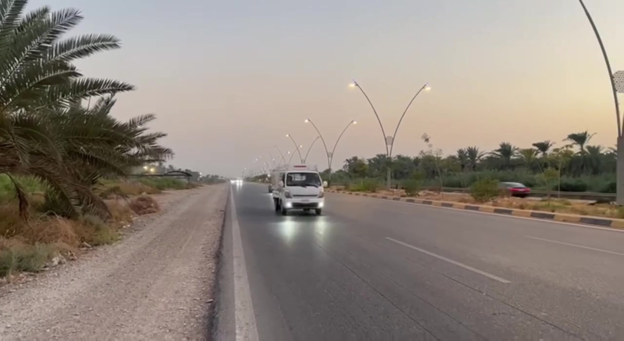 السلام عليكم 
بيت زراعي مساحته 1000 متر البناء 300 متر على الشارع العام في جديدة الشط قرب مطعم ضفاف دجلة باسم شخص واحد وتحويل مباشر للاستفسار مكتب الحويشاوي للعقار ***********  #الجميع
