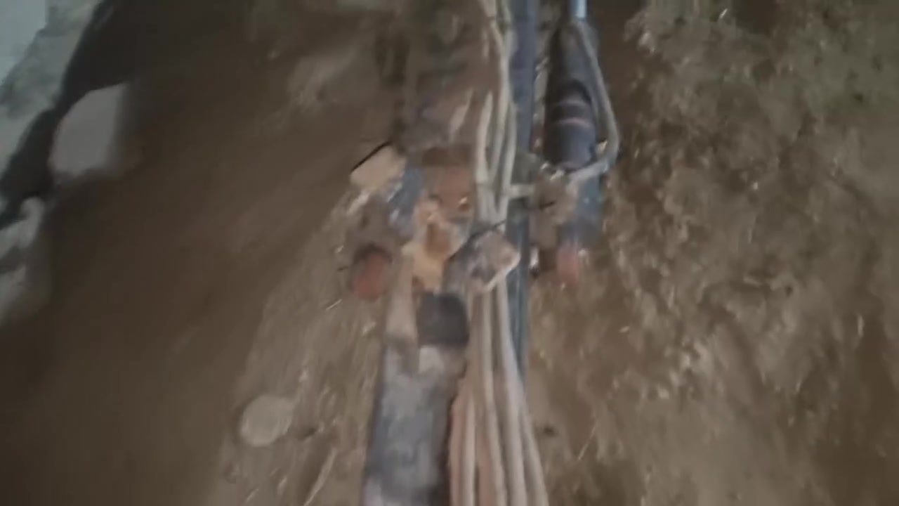 سلام عليكم ورحمة
خاشوكه البيع الخاشوكه تفصال ابو عون الخاشوكه ابد مامشتغله فصلته وخليته شرط الفحص كلشي ماناقصهه 

الستفسار ***********
