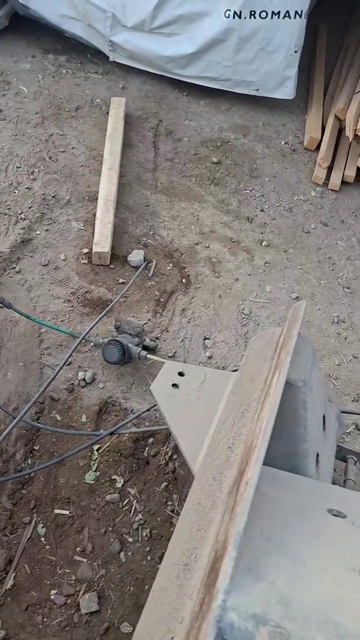 السلام عليكم بعد التحيه سنكل اتيكو بلاد ٨ برغي كامل مع الويل والاطارات جهاز الرفع والتنزيل السعر ١٢ ورقه وبيه مجال الاتصال *********** مع الجاملغ  الإطارات جديد صيني اتصل وادلل@
