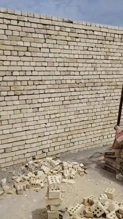 سلام عليكم  خلفه بناء درجه والى متفرق حالين شتغل جميع مناطق بغداد اتصال *********** واتساب وفيس متواجد
