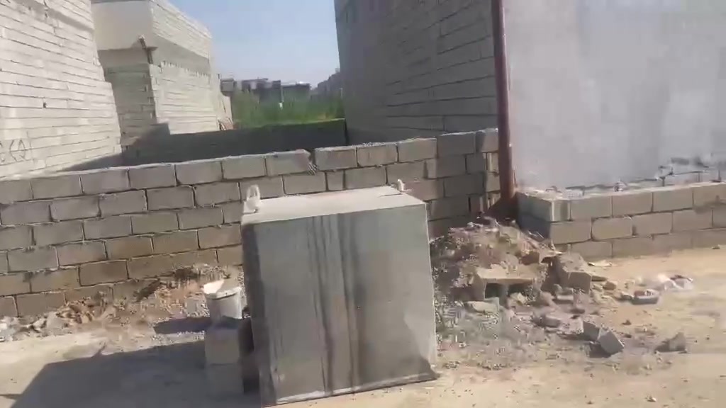 سلام عليكم قطعه 200متر البيع ع شارع الحولي التحرير سند 25 توصل ع رقم ***********
