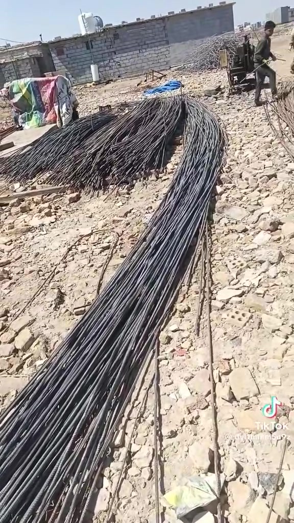 شيش مستخدم للبيع مناسب طول سته متر عدد 16وطول 3عدد 30تقريبن ربع طن لعنوان كربلاء استفسار ***********
