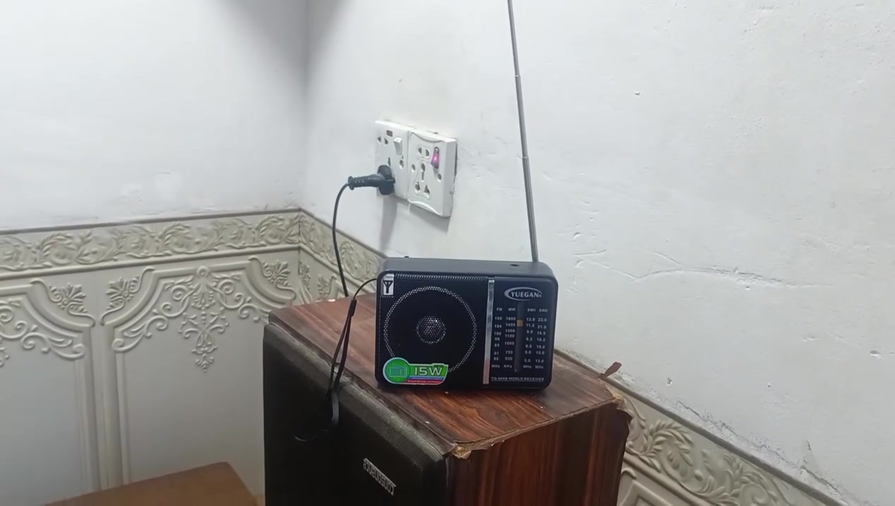 راديو صيني • نظيف • 4موجات