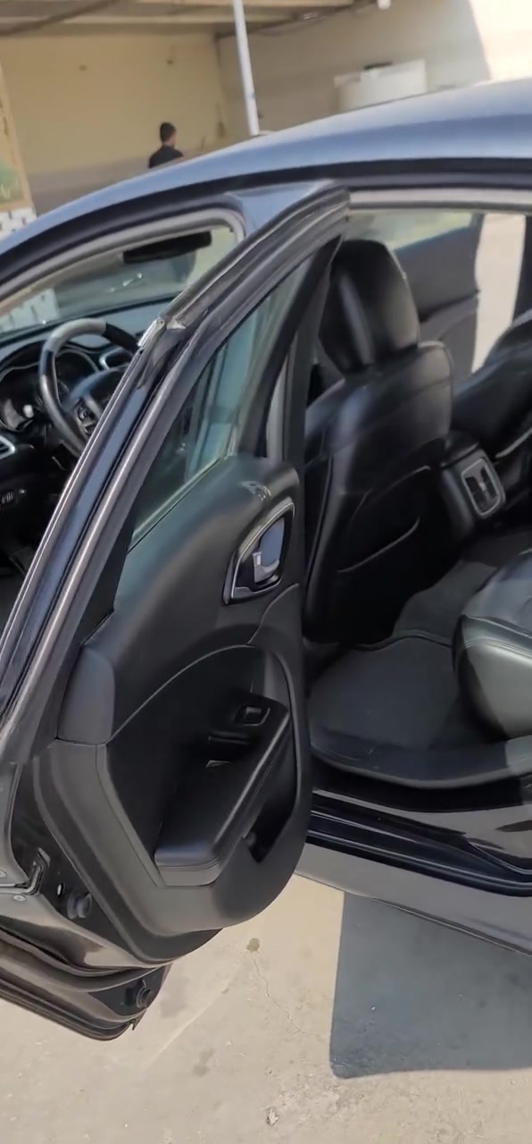 كرايسلر C200 • ٢٠١٦ • رقم نجف