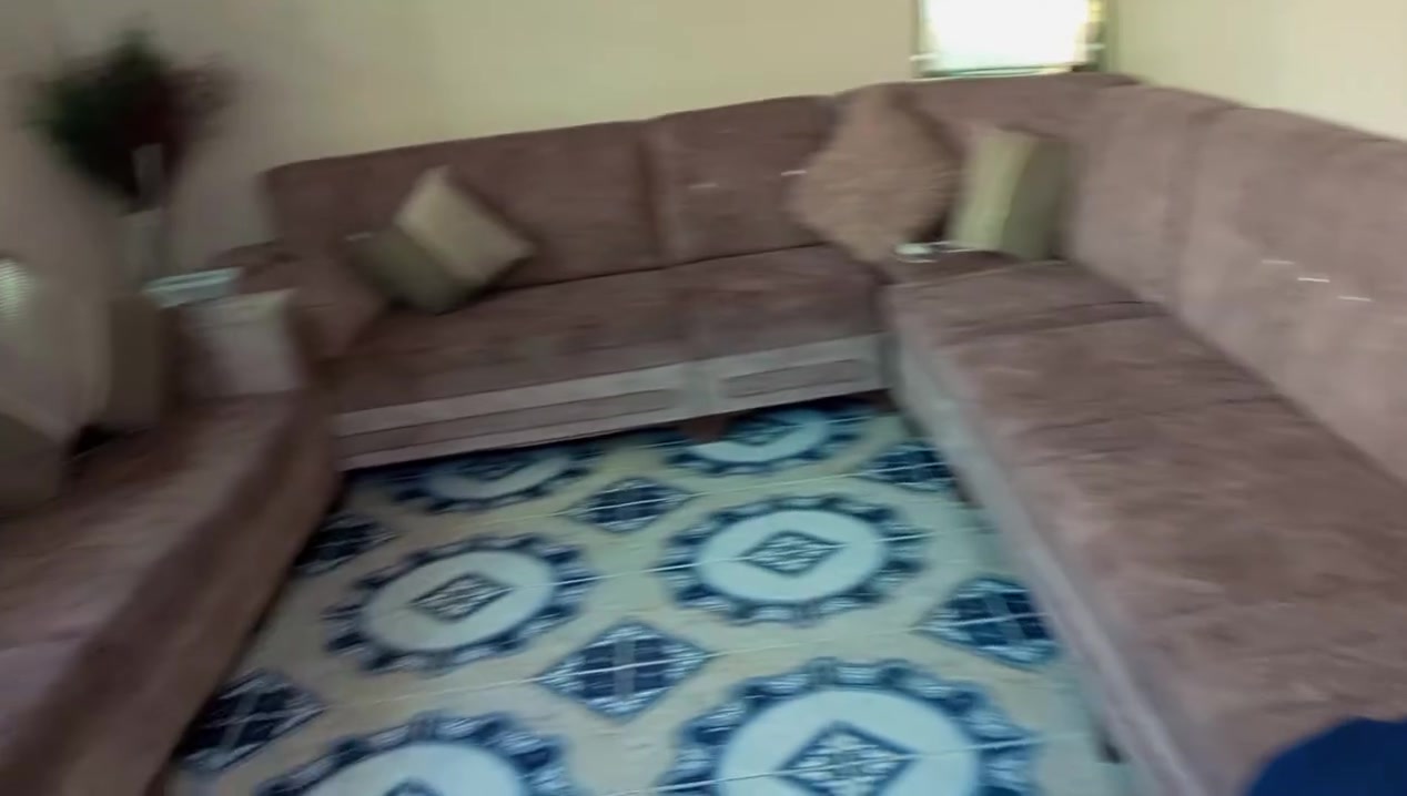 تخم قنفاة مستعمل اخو جديد 12نفر 11متر لل البيع سوق حسن قوان مقابل مسجد حسين ملاء وهاب ***********

