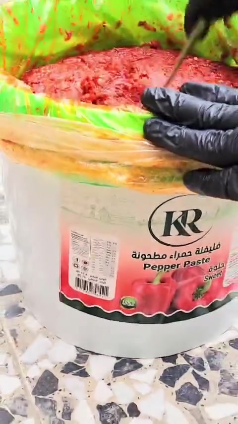 فيلفلة حلوة • فيلفلة حارة • جملة فقط