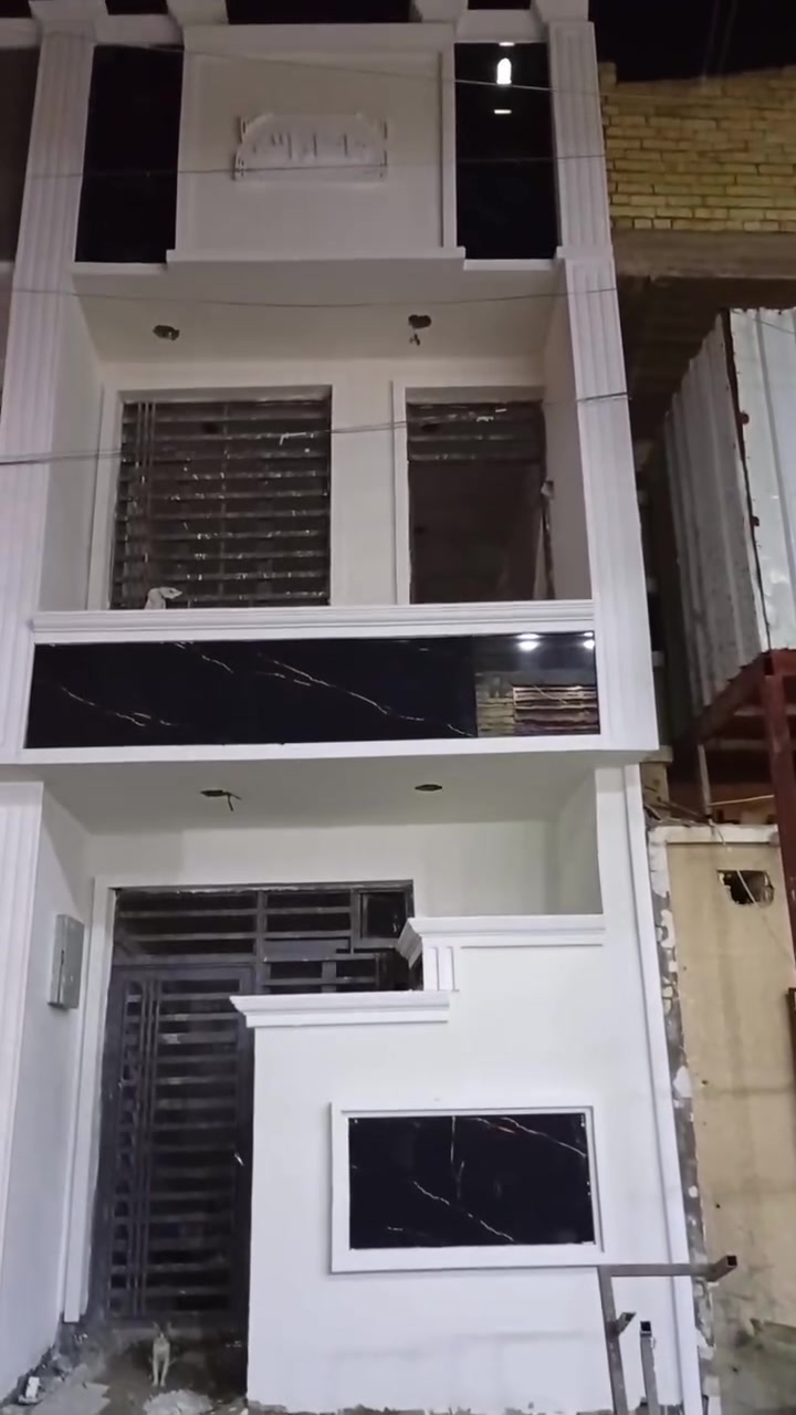 للبيع 2مشتملات بغداد كرخ آل خطيب قرب شارع خوله ٥٠ متر بيهم واحد 3غرف نوم من يحب يستفسر***********  مامسكون زيرو
