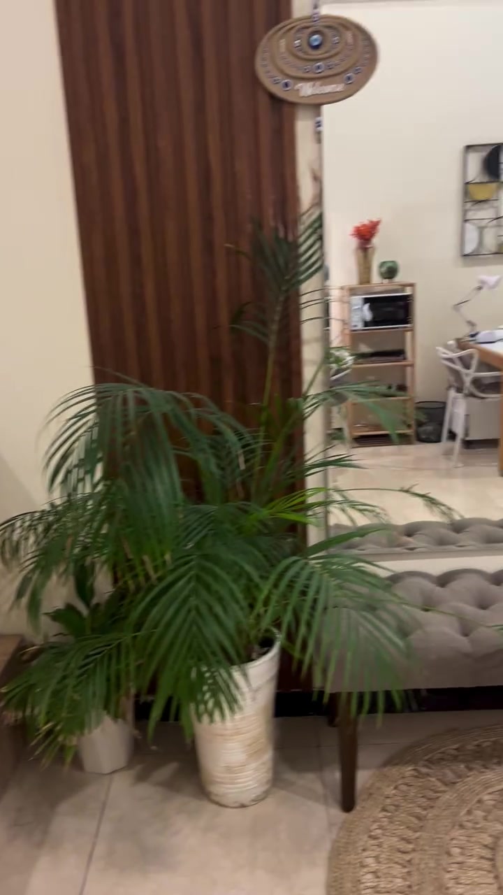 سبا نسائي متكامل للبيع  في زيونه شارع الربيعي مع بيج ورقم تلفون وزبائن "يعني جاهز"
- يحتوي على ميزين اكرلك مع كافه المستلزمات 
-كرسيين بديكير مع كافه المستلزمات 
-سديه لتنظيف البشره والرموش والحف مع كافه المستلزمات 
- ثلاجه وكاونتر ومغسله 
-ميز رسبشن
-نص تخم قنفات مع طاوله وسط (رسبشن)
-مرايه كبيره تنفع تكون مكان للشعر (شسوار)
-كافه المستلزمات من اصباغ اضافر وجل وادوات تنظيف للبشره وكافه مستلزمات الرموش متوفرة

☎️ للتواصل او الاستفسار: ***********

نص مكتوب في الصور:
- Ready for... Olivia Nail Spa 233 posts 3,174 followers 0 following Nail & Lash Studio تركيب أظافر | رموش | عناية 📍زيونة - فرع الامير مول-عمارة الغيث جم للنساء الطابق الارضي ☎️: *********** 33.32445° N, 44.45034° E, Baghdad, Iraq + Add banners Your dashboard ↗ 51.2K views in the last 30 days. Edit profile Share profile Contact New Review 🥰 👣بديكير كفرنك +جلش جل اكستنشن... 873K الفرق بين: نظافتي vs نظافة شغلي 😎 80.3K علمود هاي الايد ❤️ 234K كلتلها لحميتج تعبانة...