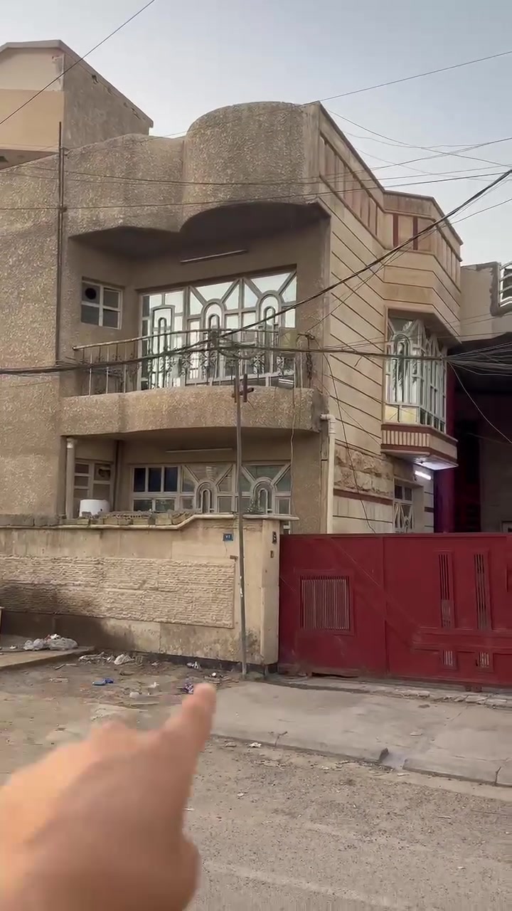 دار للبيع في القاهره الضباط مساحه 360م واجهه 12نزال 30يرهم قطع 150او180او 210متر للاستفسار الاتصال بالرقم *********** متوفر واتساب

