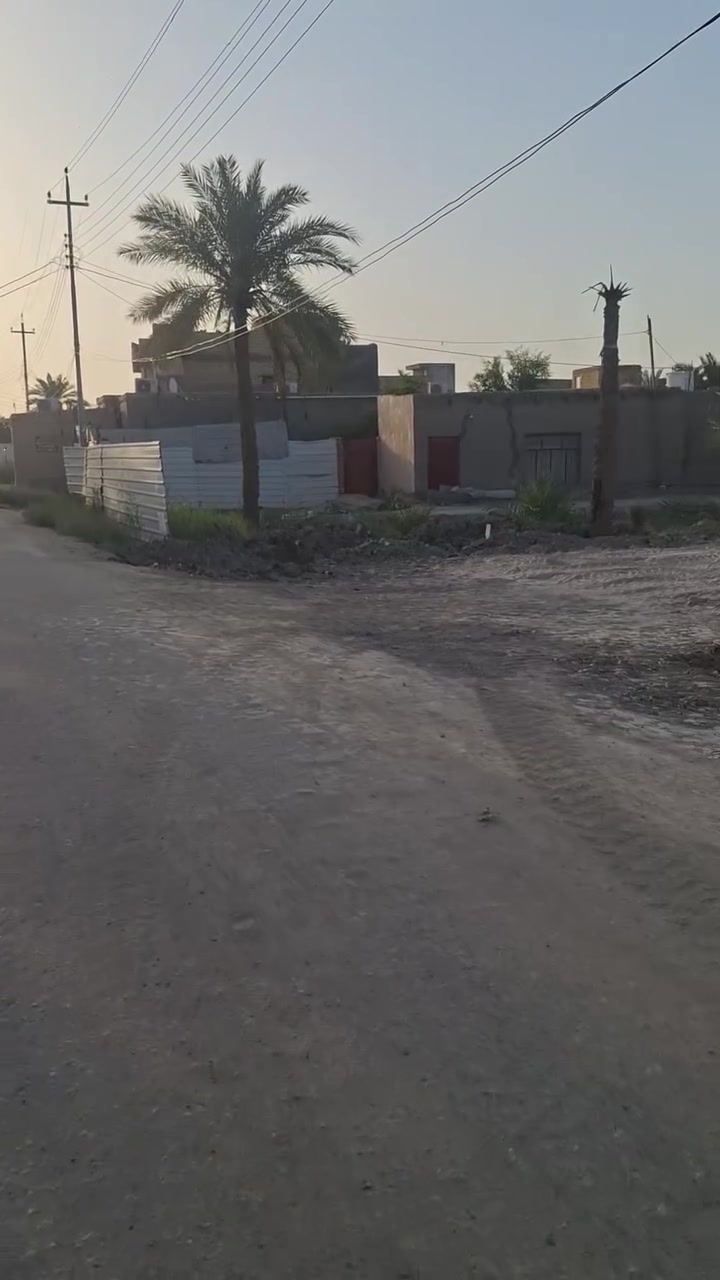 قطعة زراعي للبيع
المساحة 207 متر
خنيطلة خلف بيوت سيد مصطفى شارع ال مسلم الرئيسي  متوفر جميع الخدمات من تبليط وماء وكهرباء ومجاري والقطعة مقلوعة ومدفونة ومحدولة 

الاتصال او وتساب ***********
