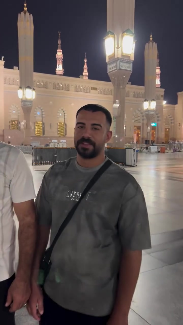 حمزة الهذال

الحملات المميزه بشهادة الناس 

لله الحمد يارب
