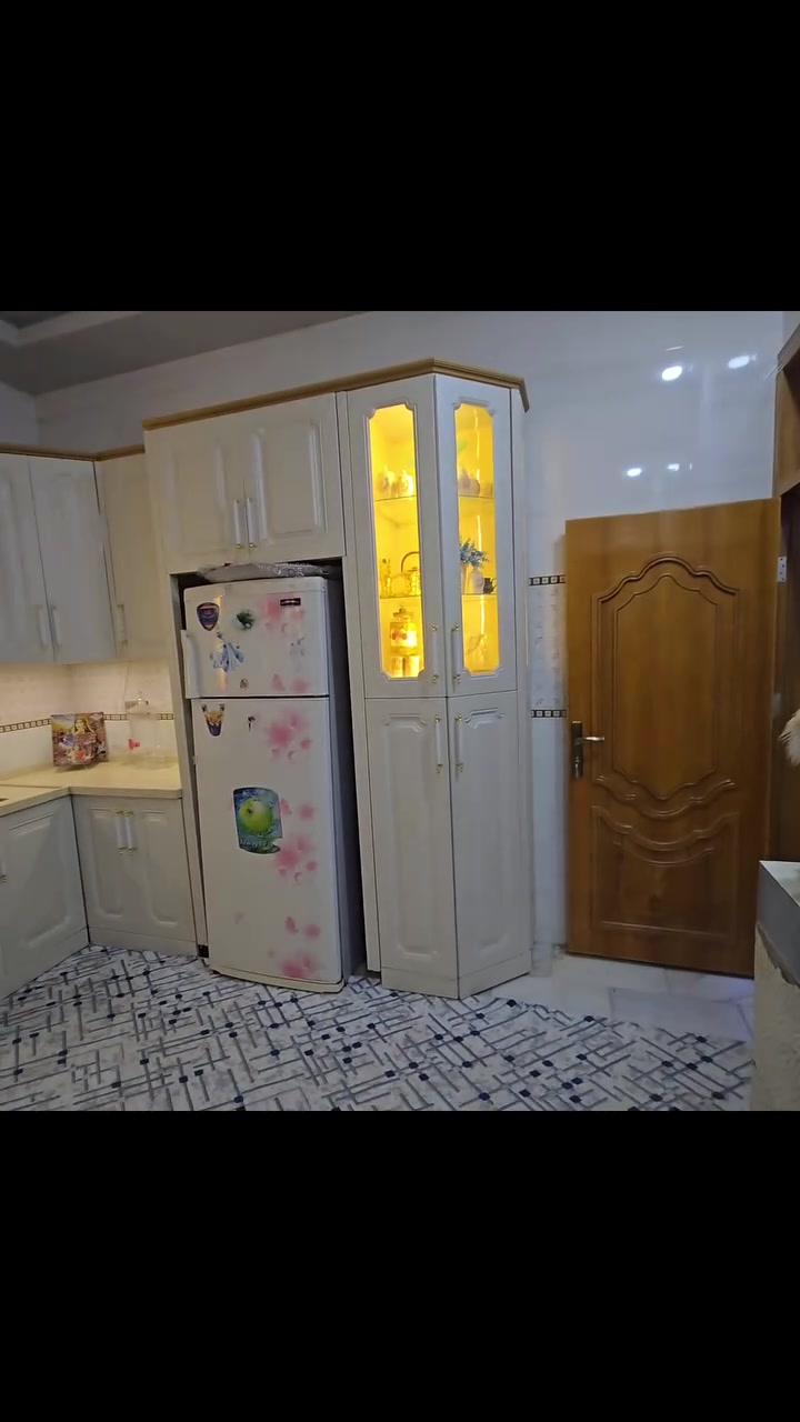 سلام عليكم من رخصت مدير الكروب 🫡هاذه كاونترعراق HDFجديد ونظافته 100:100 لون اوفيات ما مستعمل نهائين شرط بيضه ما طاكين بي كامل ملحقات ومكاني كربلاء والسعر خاص وهاذه رقمي ***********
