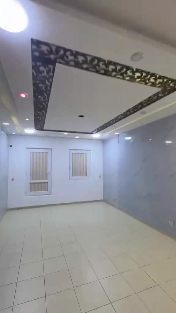 شقة للبيع مجمع بسمايا 
مساحة 140   
الطابق ارضي 
شرقي بلوك A7 
ستلام مباشر تحويل مباشر 
تحتوي ديكور مصبوغة جديد 
السعر 170  
للاستفسار 
***********
