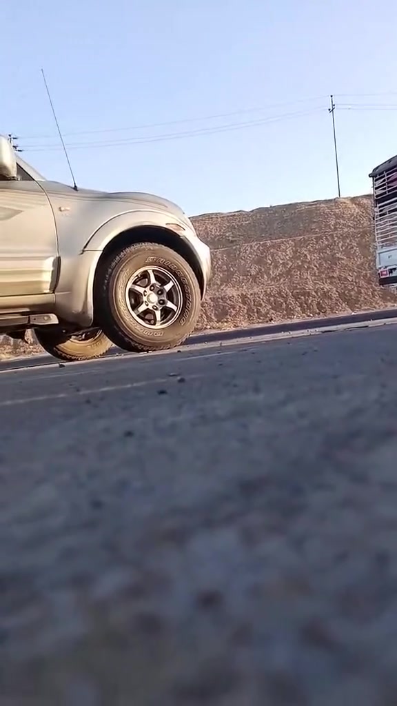 سلام عليكم سيارة مونتيرا 20001 وارد امريكي سياره بلادية مال بيت سيارة على وضع الشركة بيهة صبغ اثار جراد جاملغين وبنيد بدون حادث بدون حادث بيها سونار سيارة داخلة هزة رقم اربيل بسمي اي نقص مابيها فقط اشحن غاز ترايك اربيل للعلم السيارة مالك واحد مال والدي مكاني بغداد  سيارة تخم تاير برجستون كفالة عامة محرك كير اكسن صدر فر ويل السعر 80  للستفسار *********** خاص مارد
