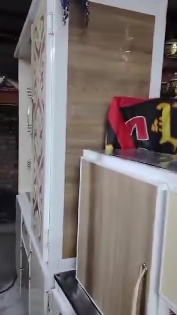 أربع قطع ٣٢٥
