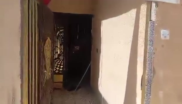 سلام عليكم عندي بيت للايجار في كربلاء يبعد عن الأمام كيلوين
تفاصيل مساحة 60م بيه غرفت‏‪+9647733894721‬‏
