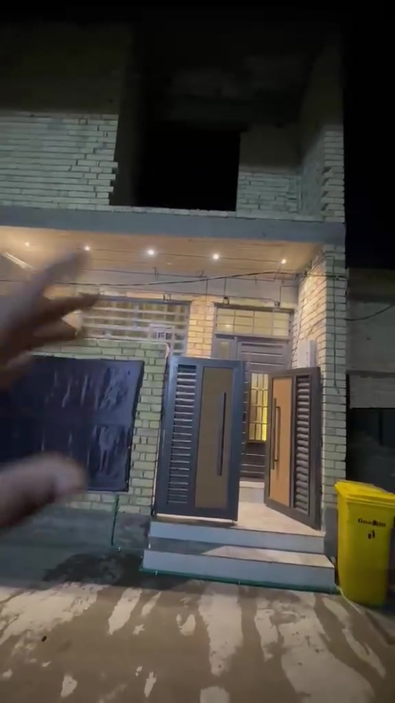 فرصة سكنية الامكانيتة قليلة السلام عليكم مشتمل 50 متر طابقين الطابق الثاني هيكل والجوده كامل زراعي سند 25 اقرار محكمه المكان شهداء السيدية خلف كليه السلام الخدمات ماء مجاري كهرباء وتبليط السعر 53مليون(*********** )واتساب موجود اواتصال
