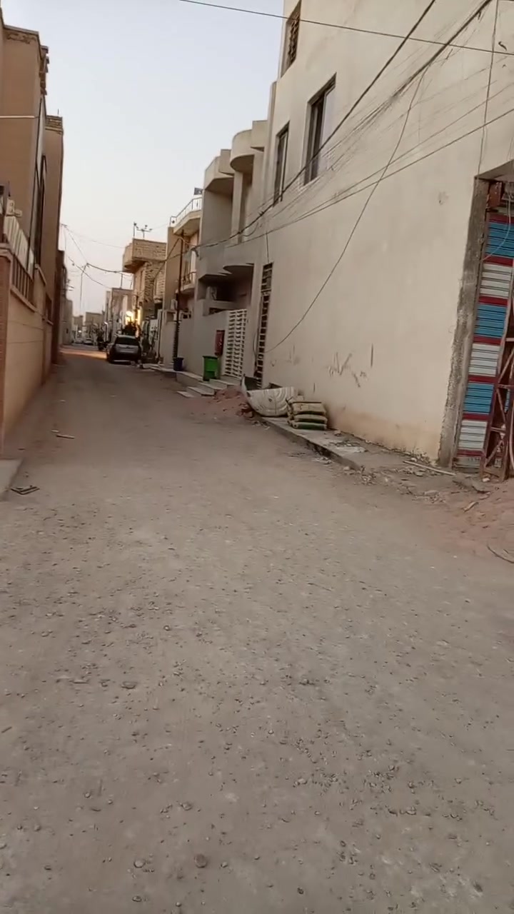 الدار للبيع حجي عبد قرب أسواق الكعبي مساحه 100مربع طابقين بناء سنه 2023بناء هندسي
للاستفسار ***********
