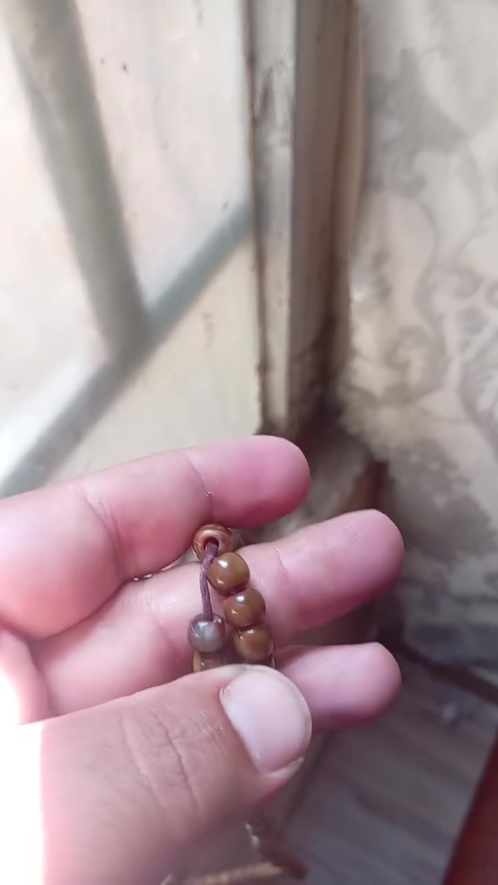 يا الله سندلوس الماني عطاب 101 قديم انتيك نظافه تامه بوزن 28 غرام ***********
