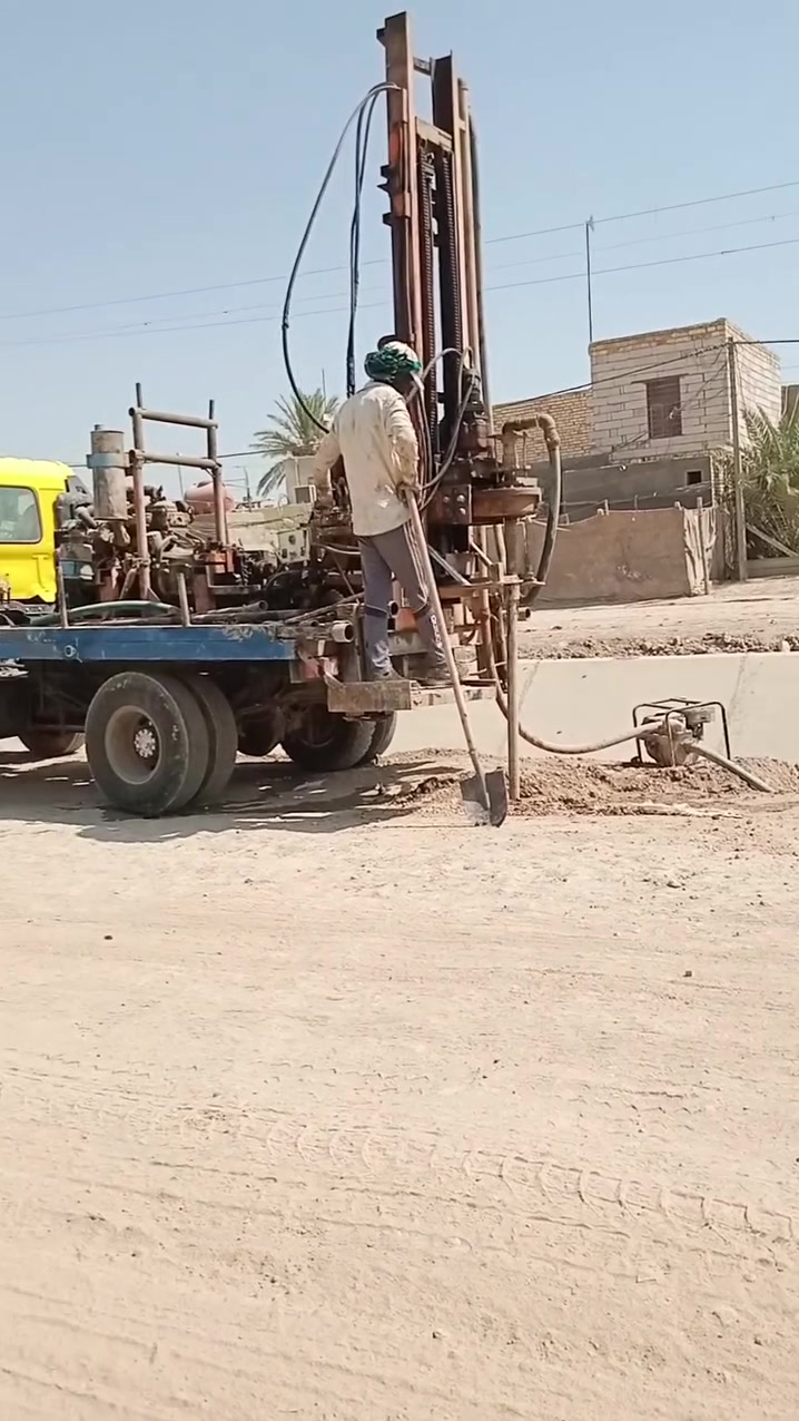 مكتب  حفر ابار لحفرالابارالارتوازيه
يعلن عن حفرابار كافه الاحجام
غسل وتنشيفالابار
حفر الركاىز.     ***********
حفر النقاط
فحص التربه
وعمل كافه المقاولات العامه
نعمل في كافه
محافظات العراق
دقه في العمل وسرعه في الإنجاز
بادارة يحيى حفر ابار 
للاستفسارالاتصال
على الأرقام التالية 
***********
