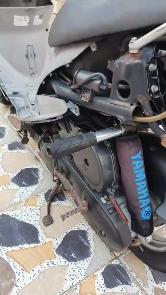 سلام عليكم قجمه البيع مفتوحه فقط ولفات خراضه كامله سلف هندر كهربايات كله شغاله مكاني بصره قرنه سعر ٧٥٠  رقمي ***********
