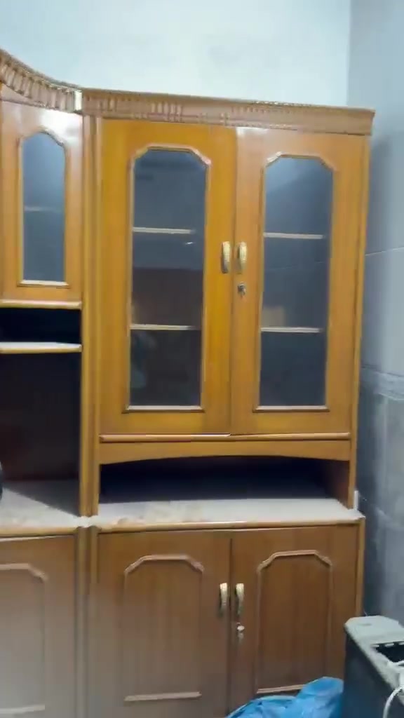 معرض صاج خارجي وداخلي سعره 300بي مجال قليل
مابي اي ضرر 
***********
