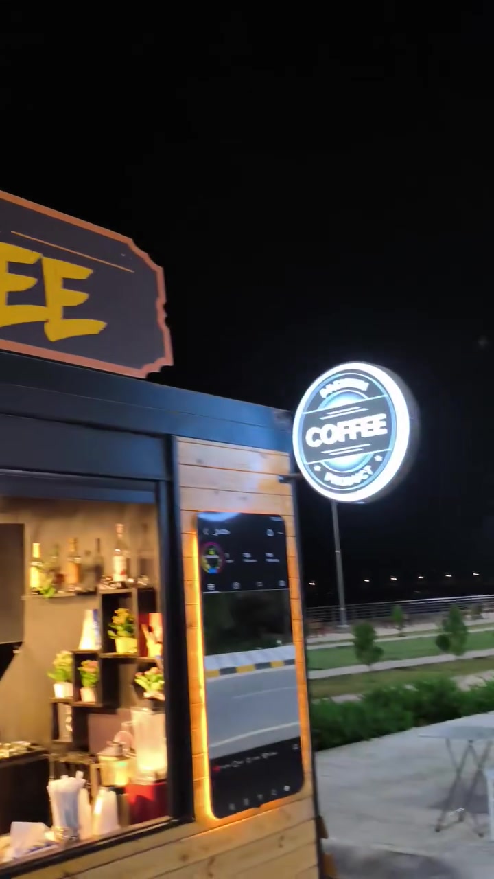 كوفي عصائر طبيعية الكورنيش  كوفي Luments 
رابط حسابهم انستكرام موجود توصيل 
داخل راوه 
https://www.instagram.com/_2v22s?stkn=MTR3YnJiaTViczM5bQ==

‏‪‪***********‬‬‏

@أبرز المعجبين
