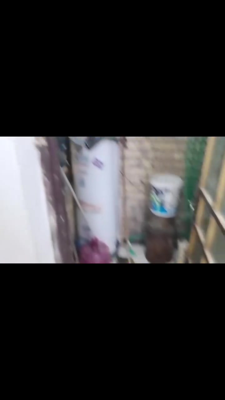 سلام عليكم 65 متر مربع أول شارع بل 2/8 نهايه 2/9 طابق كامل سيراميك الارضيه بيتونه وستار كامل 65 وبي مجال ***********
