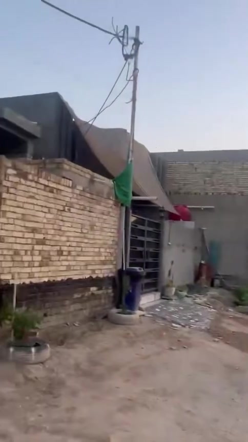 لســلام عليــكم
دار للبــيـــع
زراعي سنــد25
المساحه 150 م
العنوان🌏/ حله ورديه خارج قرب متوسطه دعبل الخزاعي

محتويات الدار⛺️/ غرفه نوم وهول واستقبال ومطبخ ومجمع صحيات
يبعد عن  الشارع العام 100متر 
منطقه سكنيه وخدمات كامله
بناء حديث وخدمات كامله وخريطه مميزه بأشراف هندسي🏫
بسعر جداا مناسب😍

الـــاــاـ ســتــفــســار اكـــثــــر زيـــارة مكـــــتب القـــــــلعـــة 
المـــكـــان حـــلـه ورديـــــه خــــارج قـــبــل مــجــمــع
الــوُرديــــه الطــبـــي…
مكـــــتب القـــــــلعـــة 
مـــريـــح و مــــضمــون ——
 ***********  ريـــاض الــبــكـري
‏‭***********‬  قـــاســـم الــبــكــري
