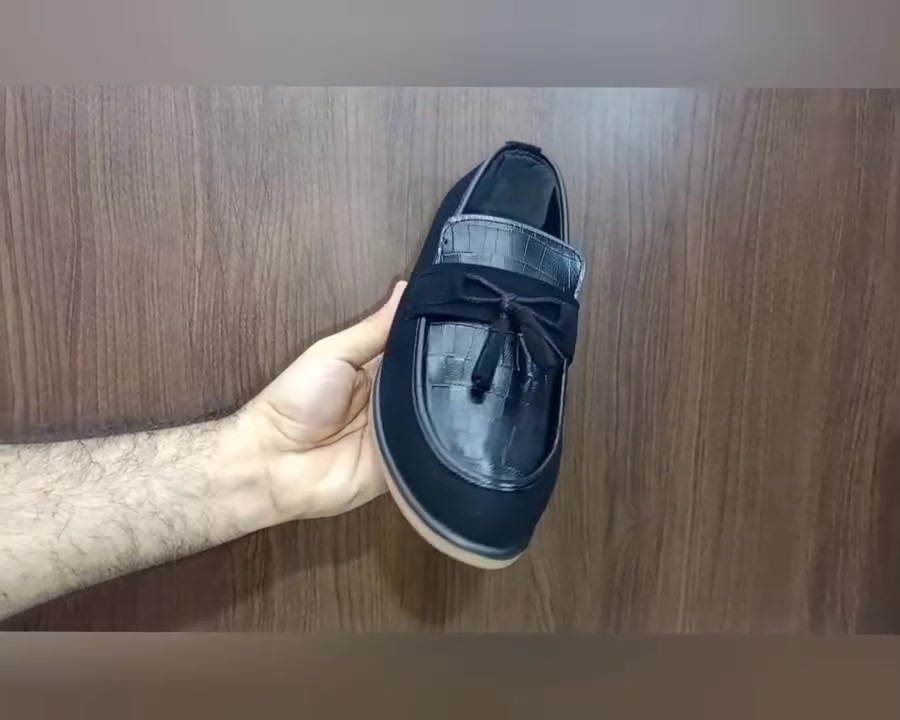 احذية تركية 🇹🇷 - جملة فقط 🔥
@توصيل لكل العراق 🇮🇶
تابعنا علی الصفحة حتى تشوف كل الموديلات الجديدة يومياً 
#جملة
تابعو القناة واتساب https://whatsapp.com/channel/0029VbAuXFW6LwHtBVJU1z07
للحجز والمراسلة 
***********

#احذية_تركية #احذية_جملة #جملة_احذية #تجهيز_محلات #احذية_رجالية #تجارة_العراق #سوق_الجملة #كركوك #بغداد #البصرة #سلیمانیة
