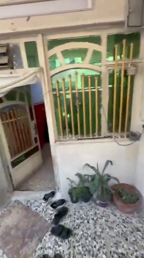 ٣ طوابق • ٥ غرف نوم • ملك صرف زراعي