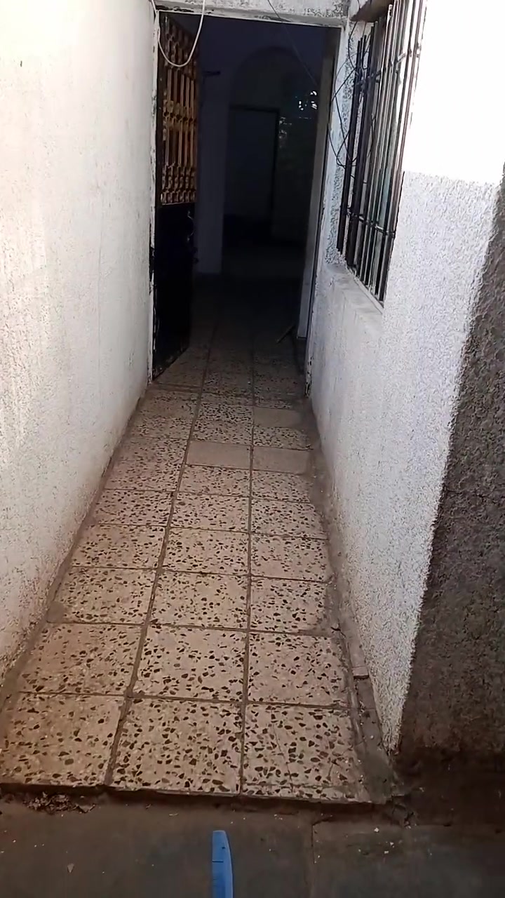 بيت الايجار مساحه 100 متر طابق واحد غرفه نوم صاله مطبخ صحيات شارع الربيع ايجار 350 اي استفسار تفضل ***********
