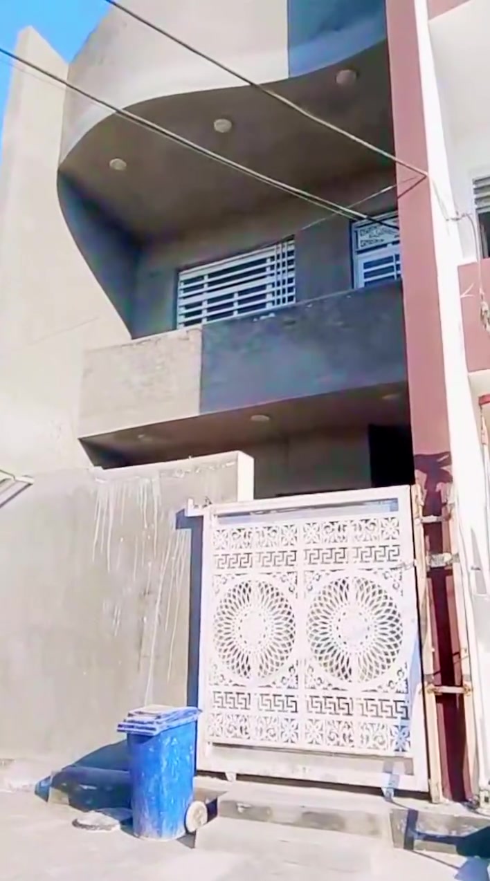 السلام عليكم كادر لباخين جر وسقل وطلس وتصفير أراضيه وكوبلنات ونثر واكو كادر صبغ وطلس وكافه التصليح واتس *********** وفوان***********
