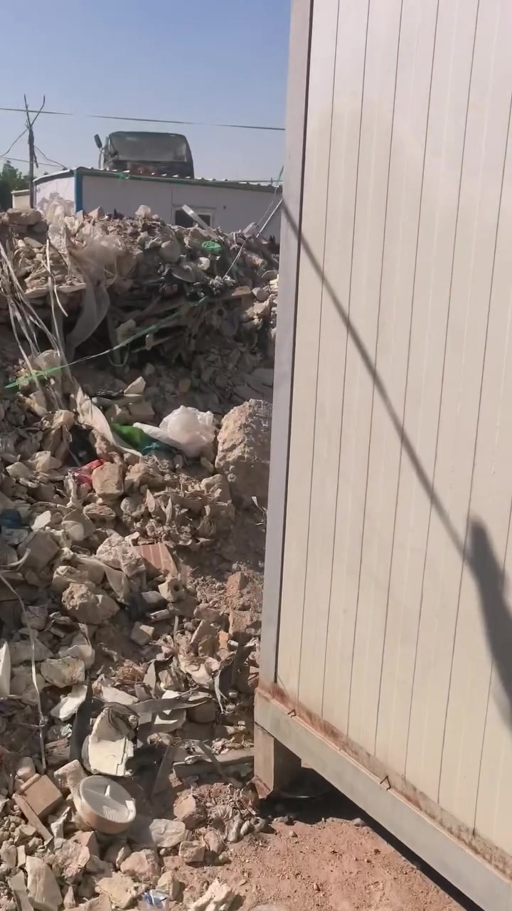 ياالله 🧿 كرفان طول ٩ متر x ٣متر  عرض اخو جديد استخدام قليل عنوانا نجف الاشرف الاستفسار ع الاتصال *********** 🧿
