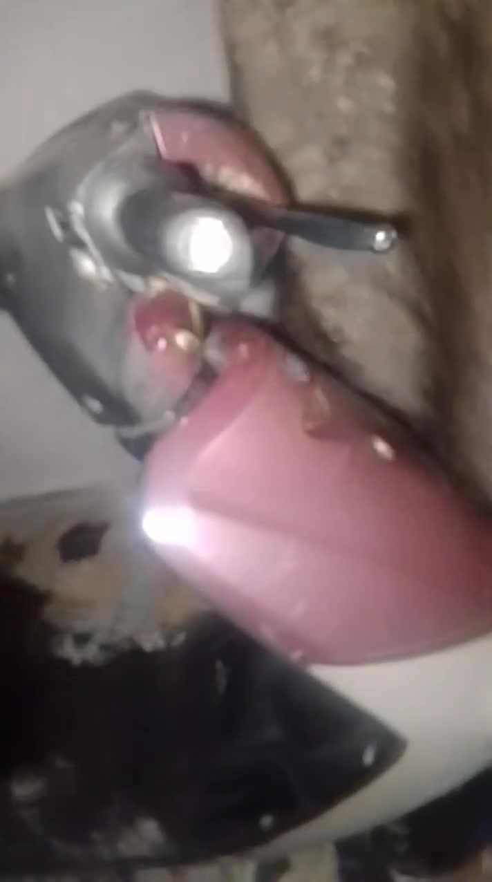 سلام عليكم ماكس قجمه بلادي مكينه ناعمه خرسه متنسمع شغاله كامله فقط سلف ما تشغل كون تبدل شخاطه سعره 5الف اصليه  فقط بيع عنوان بغداد ساحت عدن اوراق كامله رقم واتساب *********** سعر 450 مجال بسيط
