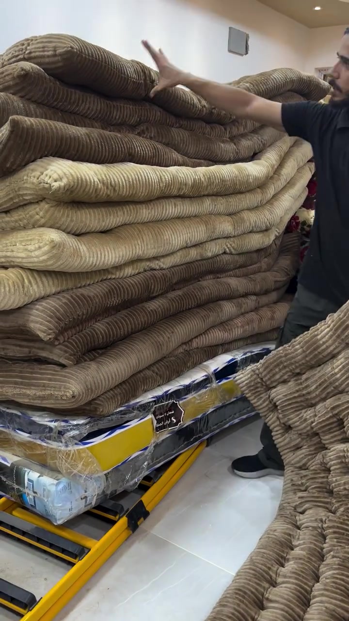 جودليات بوهيمي لساده 
جودليه لأكثر طلبن بعرض خاص
كل اربع قطع ب 50 الف 
موجود خدمه توصيل جميع محافظات 
تفاصيل جودليه ‼️ 
طول 200
عرض 90
وزن 3 كيلو
للحجز راسلونه وتساب ‼️ 
***********
 #عروض #مفروشات #النجف
