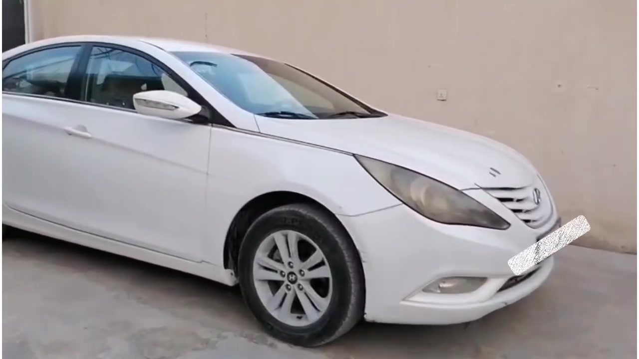 🚘 للبيع سوناتا خليجي موديل 2011

🔹 الموديل: 2011
🔹 المحرك: 2400 CC
🔹 مكينة وكير أوتوماتيك
🔹 المكينة مجفّتة صارلها 20 يوم
🔹 المكينة والكير مكفولات
🔹 شرط الفحص
🔹 تحكم ستيرن
🔹 شاشة أندرويد
🔹 السيارة باسمي
🔹 مداورة ثاني يوم
🔹 رقم بغداد
📍 المكان: كربلاء المقدسة

💰 السعر: 97 ورقة

📞 للاستفسار: ***********

نص مكتوب في الصور:
- AI HONOR 9X TRIPLE CAMERA
- HONOR 9X TRIPLE CAMERA
- AI HONOR 9X
- TRIPLE CAMERA
- Almuhandis Center بارد تبديل صبغ خدوش ملاحظه: نخلي كامل مسؤوليتنا بعد الفحص وتسليم التقرير الى الزبون الموديل 2011 الاسم علاء حميد نوع السيارة سوناتا تاريخ الفحص 2025-10-10 وقت الفحص 10-40م رقم السيارة 31948/بغداد الجانب الخلفي- رصعات الجانب الامامي- صبغ موضح الجانب الايسر- بارد موضح صبغ موضح تب الايمن- صبغ موضح الجانب العلوي- رصعات ملاحظة* الفحص لا يشمل الاعطال الميكانيكية والكص بلاء حي التعاون مجاور الضريبه الجديده ونار المهندس المهندس علي *********** HONOR 9X TRIPLE CAMERA
- 250 200 150 100 50 250 200 150 100 50 31948 سوناتا بغداد MODEL: ID: 2025-10-10 10:30 2011 هیوندای BESMAK COMPANY: YEAR: TIME: REPORT: HONOR 9X TRIPLE CAMERA