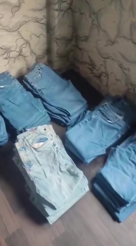 شروه بنطرون رجالي شبابي عدد 3000 قطعه.    من المعمل.  سيريات نضامي ومكسر.     تركي فول ليكره.  السعر.  1.50دولار.   للقطعه.   
***********
https://t.me/+hfEOvkkogrQ4M2Ji
