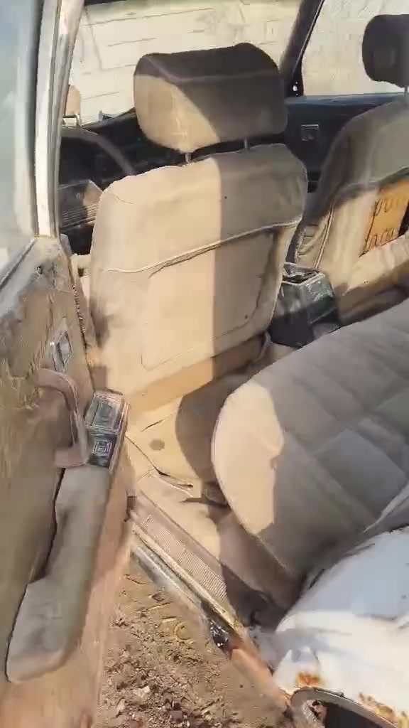 سوبر • ١٩٨٢ • بدون محرك وكير