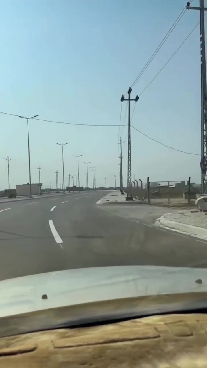 سلام عليكم
قطعه ارض للبيع المكان الصالحيه نزلت خطوه امام العباس اخامس فرع ع اليسره طابو ملك زراعي سنه 25 وكاله ونسخه من طابو 
القطعه ركن المساحه 100 متر مربعه السعر 15 وقابل للتفاوض
