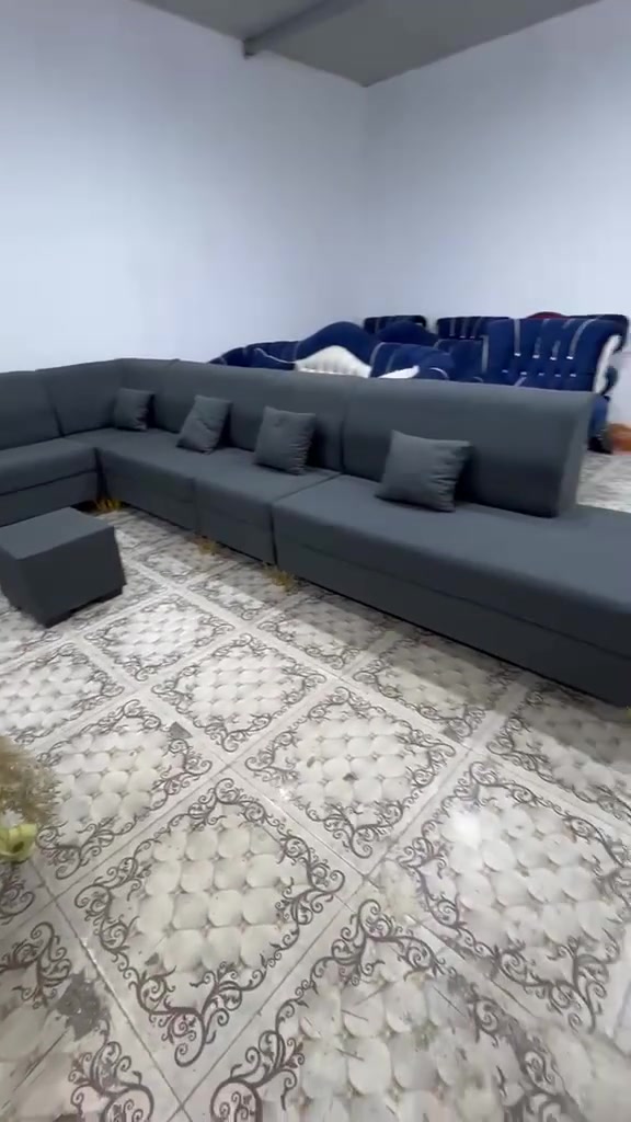 ديوان ١٠ المكان البياع حي التراث سعره ١٦٠ شراي تواصل
 ***********
