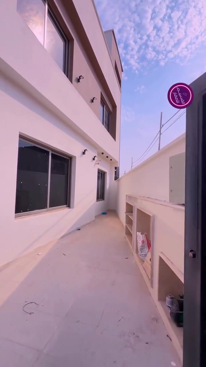 ام الخيل الرابعة • ١٢٣م • زاوية ١٥م