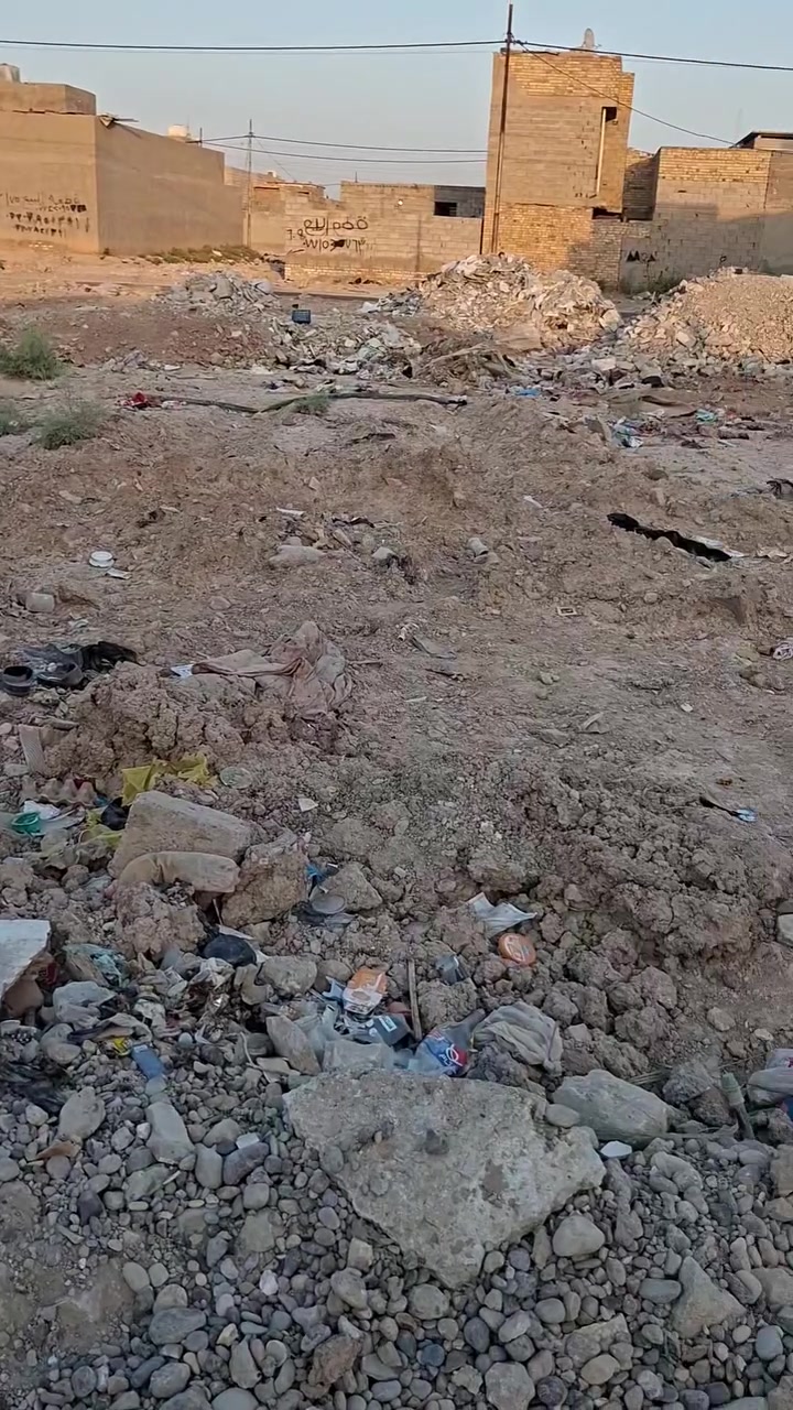 اخوان السلام عليكم عندي قطع ارض للبيع بشارع المشروع الفرع مفتوح على شارع ابو علي اليريد يراسلني وهذا رقمي ***********
