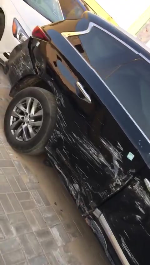 🔥لعشاق الفخامة🔥
انفنتي QX60 موديل 2019
4✖️4 SUV
 💢استخدام شخصي
استيراد خاص سنة 2020 
المسافة المقطوعه 220
لون اسود
داخل جلد
مواصفات كاملة 1/1 
شاشة / مري جانبية كهرباء
كاميرات عدد 5
حساسات عدد 5
لايت زئبقي زنون
رادارات من كل الجهات
قيادة آلية
تبريد تدفئة كشنات
كشنات كهرباء الكل
7 راكب مع تبريد قطعتين
صندوق كهرباء .بانوراما القمارة
تحكمات مع تبريد تدفئة ستيرن
سستم صوت 7 سماعات
تخم تاير قبل شهرين
حدادية كاملة
منضومة تبريد جديدة قبل شهرين
ادامة كاملة للسيارة
⛽️لم يتم استخدام بانزين عادي ابدا
💥السيارة على وضع الشركة بدون فتح بخاخ
⚠️رقم بغداد بسمي 
جاهزة من جميع النواحي
✅حادثها شخط بابين بدون دواخل 
✨تم تبديل بابين وجاملغ نفس اللون بلادي 
ايرباك بردة فقط 
📍 مكان السيارة بغداد
السعر 20 الف دولار

***********
——————————————————
#بيع_سيارتك #بيع #بغداد #معارض_بغداد  #اربيل #معارض #سيارات #سيارات_للبيع #سيارات_مستعملة #سيارات_VIP #وارد_امريكي #وارد_خليجي #تويوتا #لاندكروز #لاندكروزر #جي_كلاس #مرسيدس #النترا #سوناتا #هيونداي #كيا #سورنتو #سيراتو #نيسان #نيسان_صني #رانج_روفر  #لاند_روفر #لاندروفر #سيارات_كورية #سيارات_يابانية

