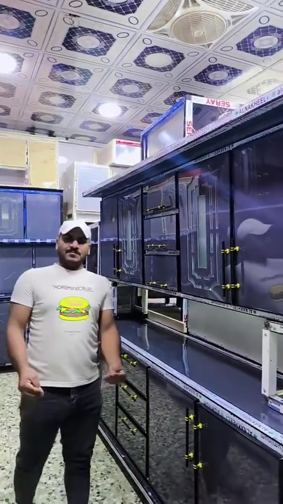 سلام عليكم معرض ابو حسن للكاونترات المنيوم الثقيل عدكم كاونتر قديم نراوسه الكم بجديد مرمر الياف تركي اناره سبوت لايت اراماده حفر استفسار ع وتساب*********** سيتم ارد عليكم بأقرب وقت ممكن
