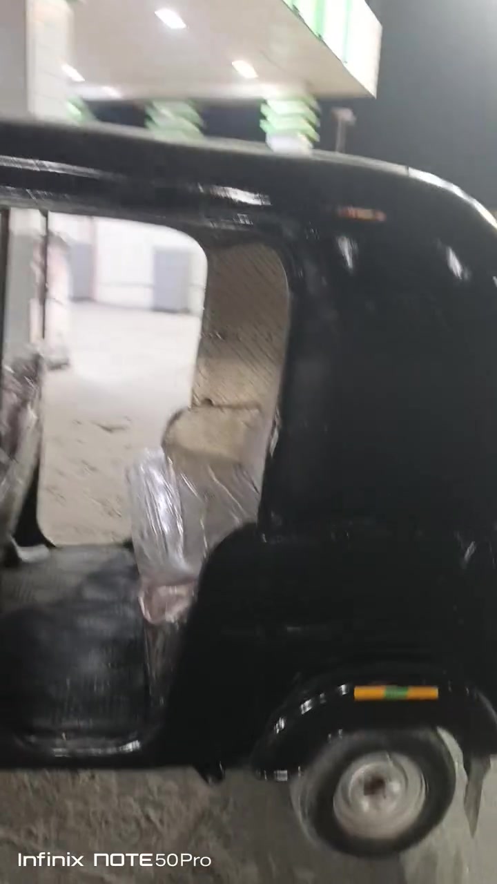سلام عليكم تكتك موديل ١٨شهر ٤تكتك كامله مكمله كل نقص مابيه سعره ٣٧٥٠او بيه مجال حك جيه مكاني بغداد مدينت صدر الحميديه ***********
