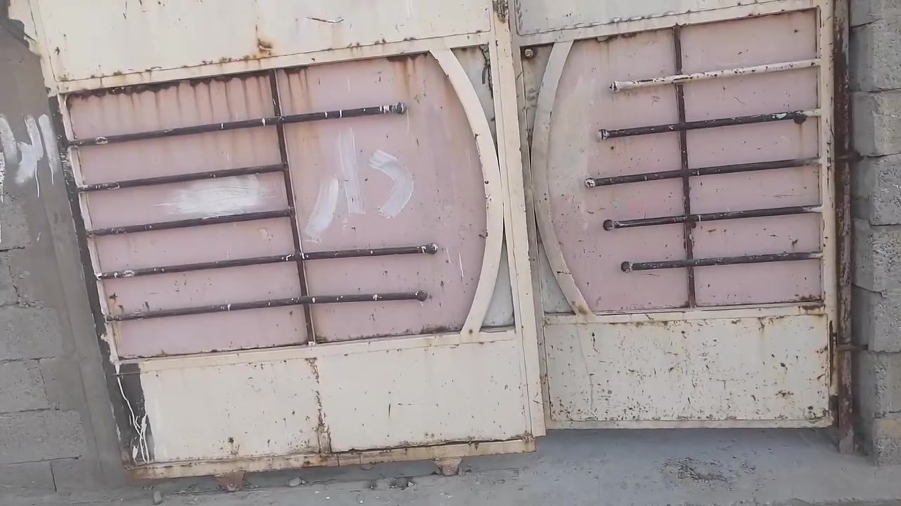 سـلآمـن عليگمـ  عندي بيت لبيع مـسـآحتهہ 180 نزآل 20/وآجهہ 9/  لآرقمـ آلهہآتف *********** مـگآن آلمـنزل آلگرغوليهہ سـآيد آلوآحد قرب بيت آبو حورآء هہآذ آلمـنزل رقمـي مـوجود
